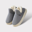Winter slippers - Fleece lining and non-slip sole
