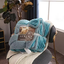 Wool Blanket - WoolenVista - Sherpa Layer - Striped Pattern