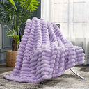 Gestreepte Pluche Deken | Fur Ontwerp