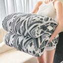 Fleece blankets – GeoWeave – Jacquard quilts – Fabric blankets