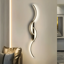 Moderne Gebogen LED Wandlamp voor Sfeervolle Binnenverlichting in Huis