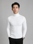 Man draagt een witte slim fit coltrui met dubbele kraag, vooraanzicht
