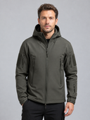 Man draagt heren softshell fleecejas met capuchon, vooraanzicht