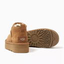 UGG Classic Ultra Mini Enkellaarzen Bruin, foto 3